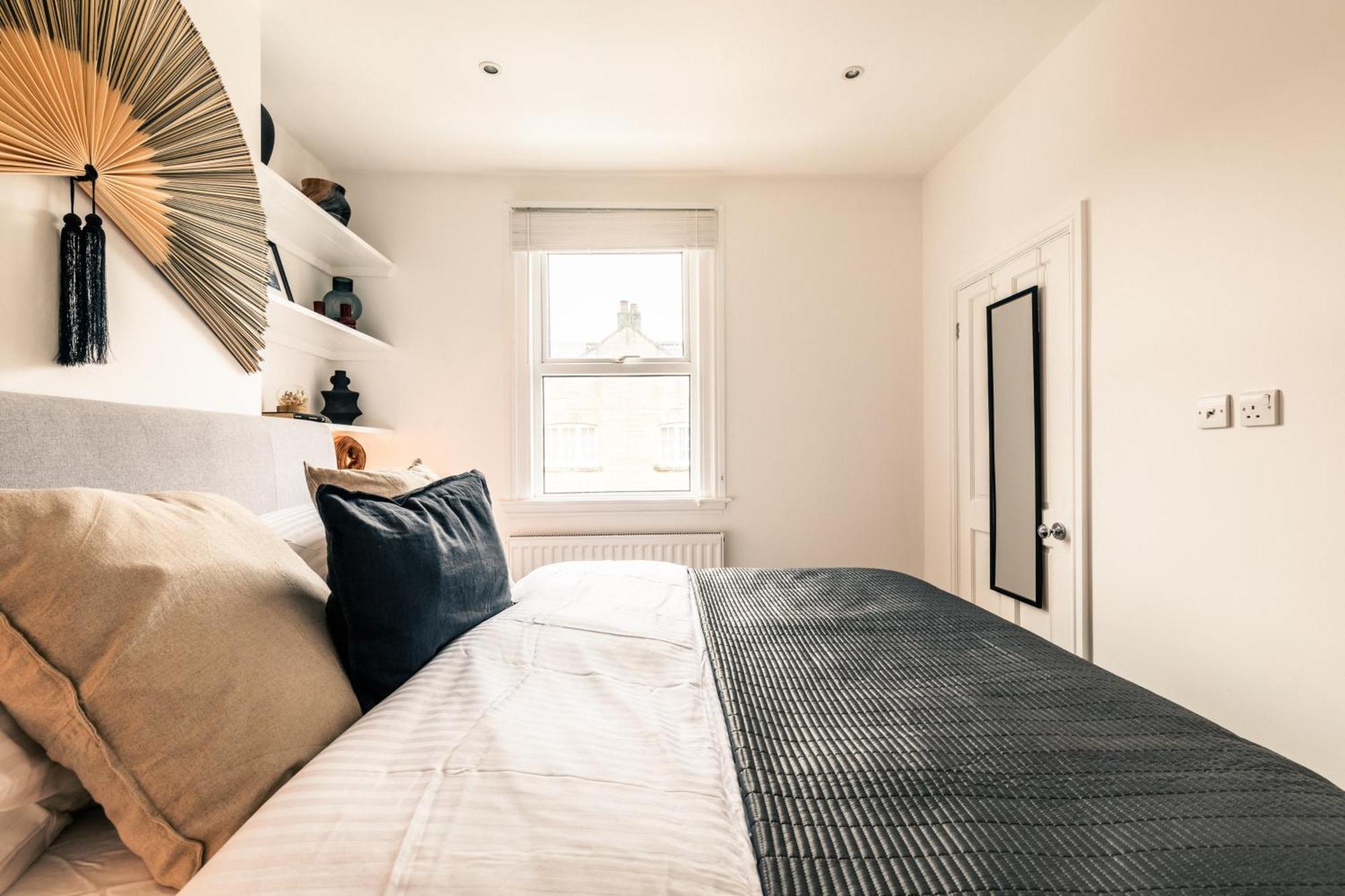 The Broadway Bath - 2 Bedrooms With Parking, Central Bath Zewnętrze zdjęcie