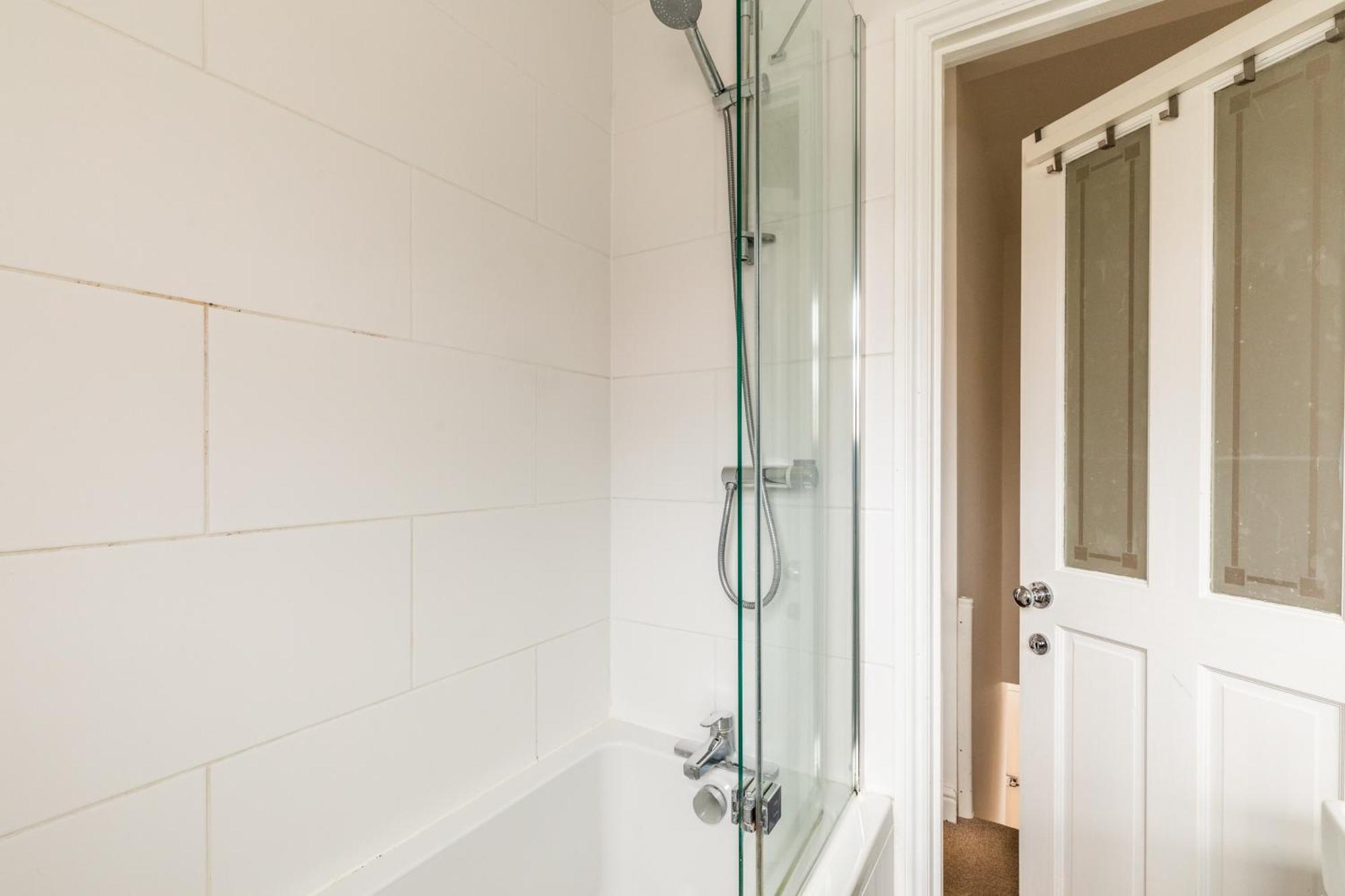 The Broadway Bath - 2 Bedrooms With Parking, Central Bath Zewnętrze zdjęcie